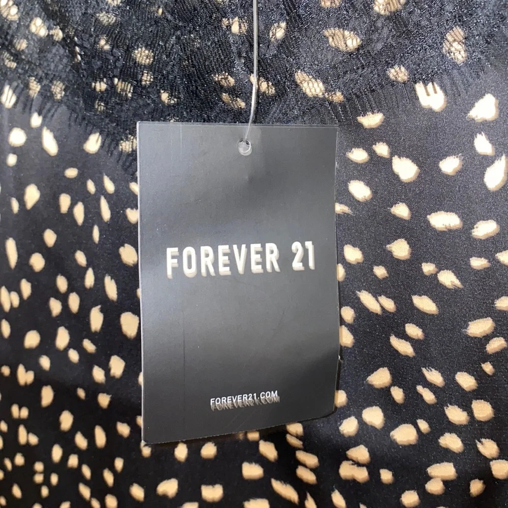 Forever 21 Large Woven Camisole Black Tan - Picture 9 of 10